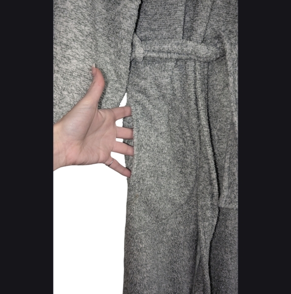 Plush Robe - Picture 5 of 6